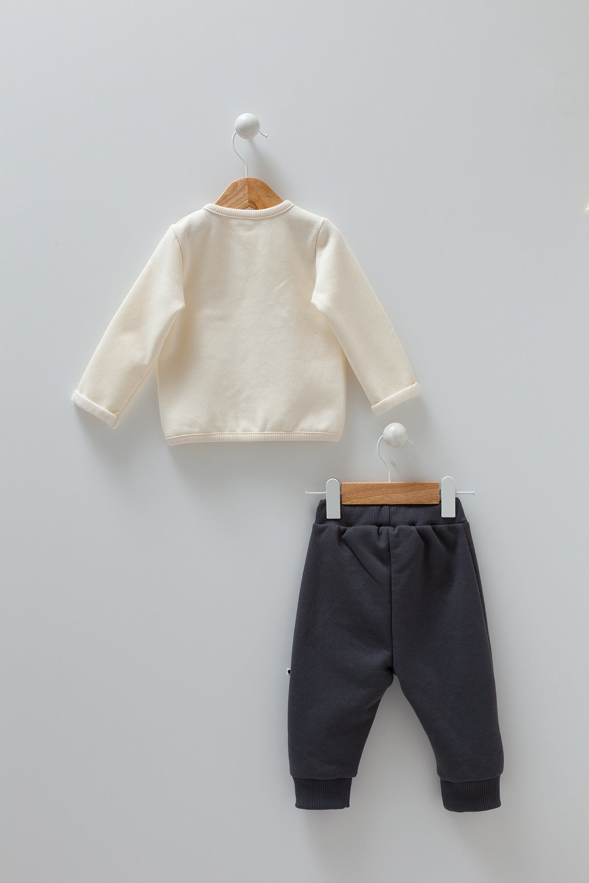 8231 Caramell Baby Boys’ 2-Piece Fleece-Lined Set – Ivory Lion Print Sweatshirt & Pants | 9–18 Months | Cotton | Turkey