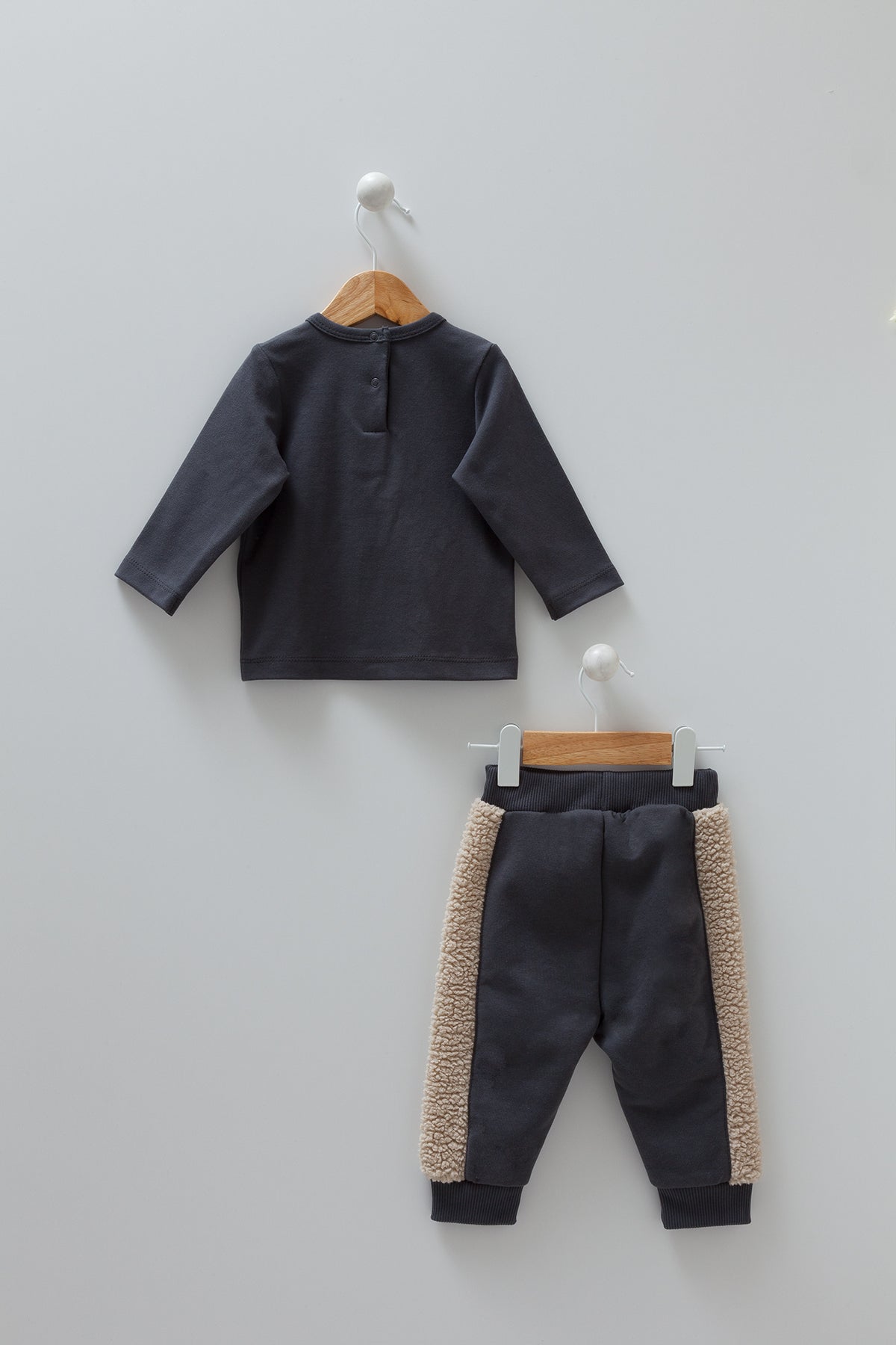 8232 Caramell Baby Boy 3-Piece Set β Long-Sleeve Shirt, Pants & Plush Hooded Vest | Sizes 3β18 Months | Made in Turkey