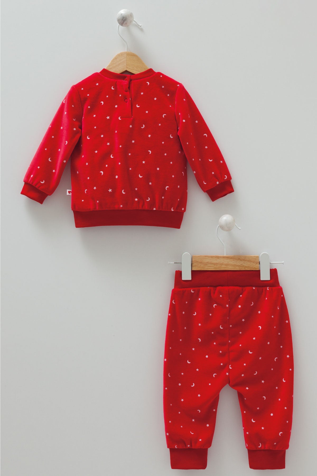 8456 Caramell | Unisex Christmas 2-Piece Baby Set | Red Sweatshirt with Embroidery & Star Print Pants | 0β12 Months | 100% Cotton | Made in Turkey