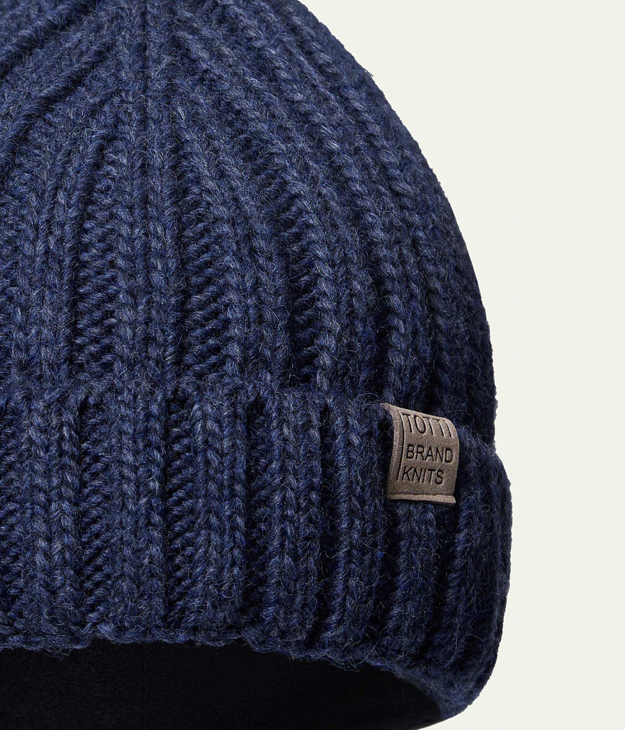 11269 Boys’ Ribbed Knit Winter Hat with Pointed Crown – Wool Blend | Sizes 54–56 | Ages 6–12 Years