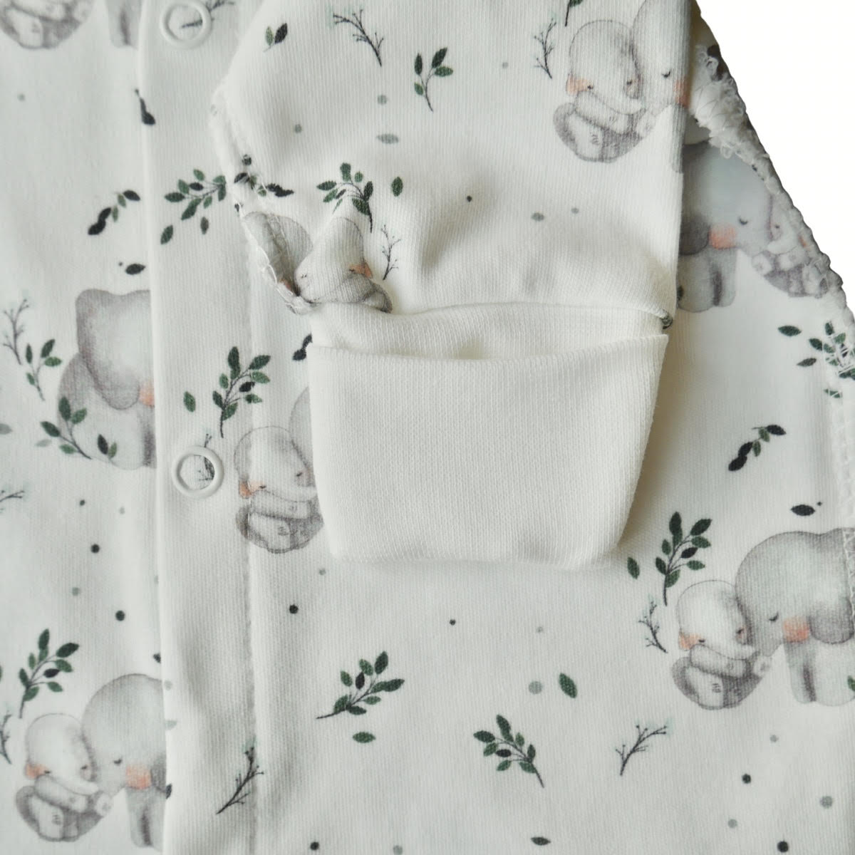 3042 Unisex Newborn Footed Romper – 100% Cotton, External Seams, Built-in Mittens, Snaps Closure | Cute Prints | Autumn-Spring | 0-3 Months | Made in Turkey