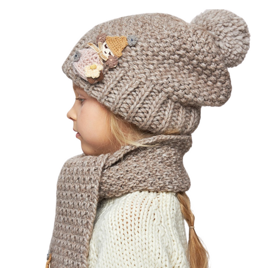 10036 Girls’ Warm Winter Hat with Pom-Pom & Knitted Doll Design – Baby Alpaca & Wool Blend | Sizes 3–5 Years | Cotton Lining