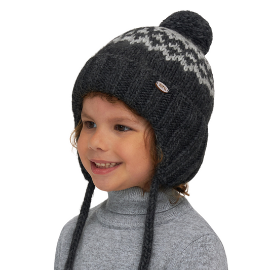 11042 Boys’ Knitted Winter Hat with Pom-Pom & Earflaps – Nordic Pattern | Sizes 50–52 cm | 18–36 Months | Baby Alpaca, Wool | 100% Cotton Lining