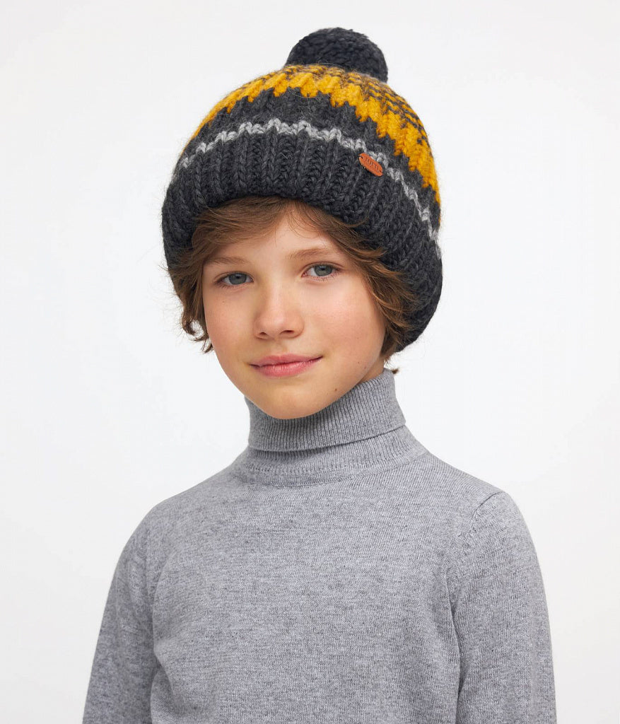 11049 Boys’ Knitted Winter Hat with Bold 3-Tone Stripes & Pom-Pom – Wool Blend | Sizes 54–56 | Ages 6–12 Years