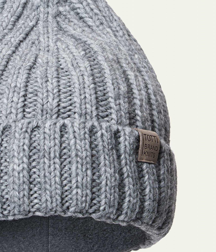 11269 Boys’ Ribbed Knit Winter Hat with Pointed Crown – Wool Blend | Sizes 54–56 | Ages 6–12 Years