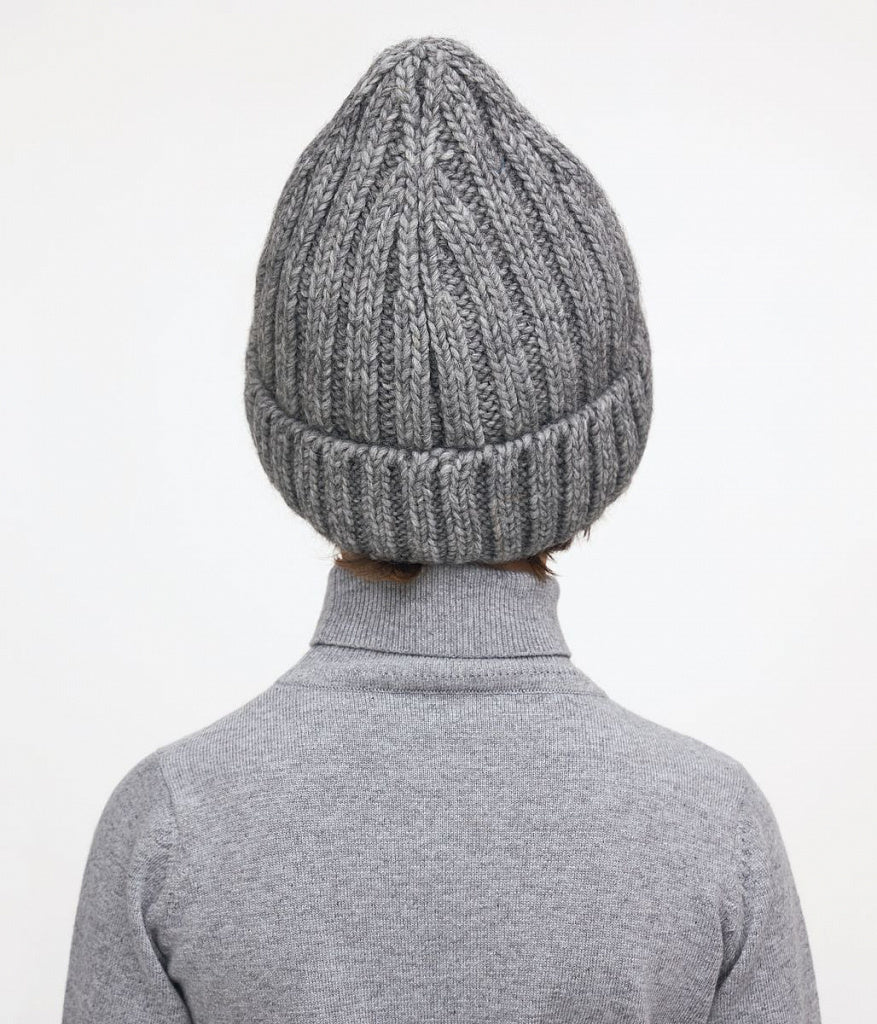 11269 Boys’ Ribbed Knit Winter Hat with Pointed Crown – Wool Blend | Sizes 54–56 | Ages 6–12 Years