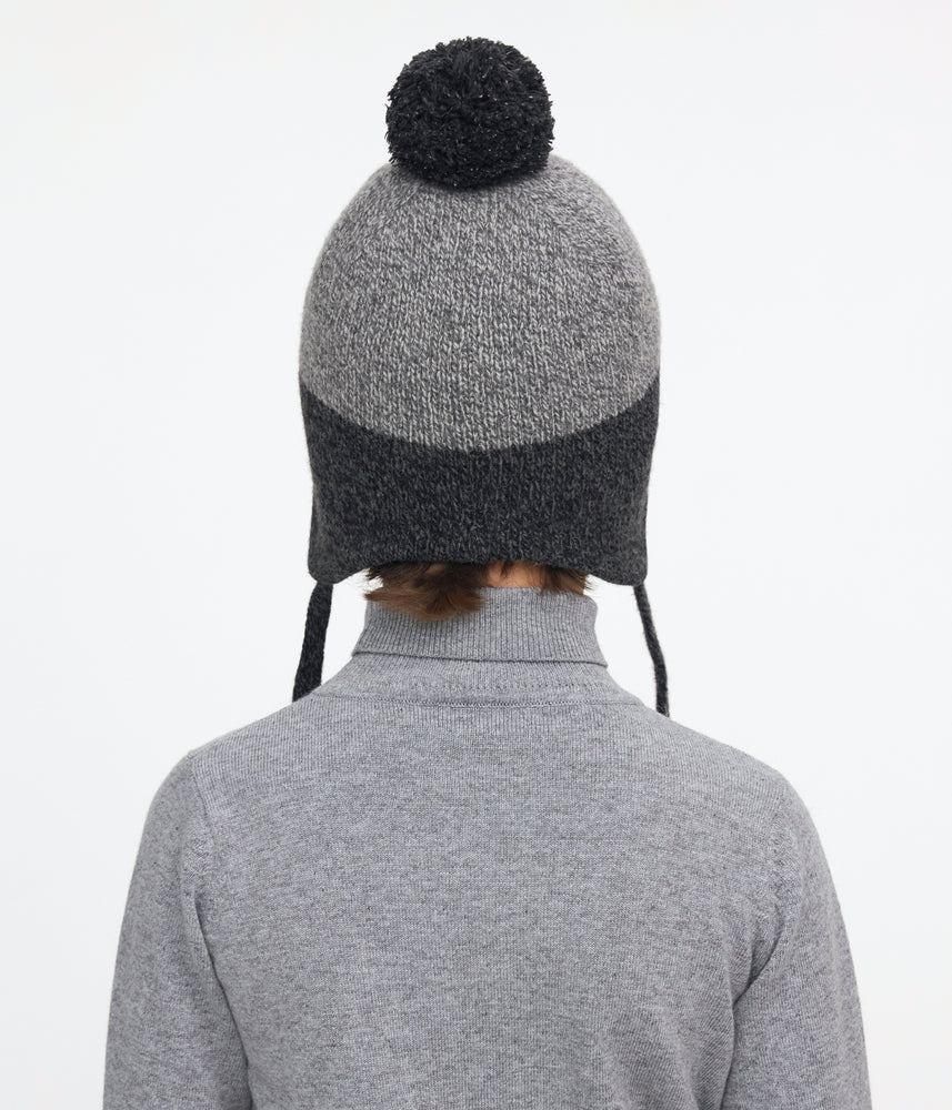 11127 Boys’ Knitted Winter Hat with Bear Patch & Pom-Pom – Wool Blend | Size 54–56 | Ages 6–12 Years
