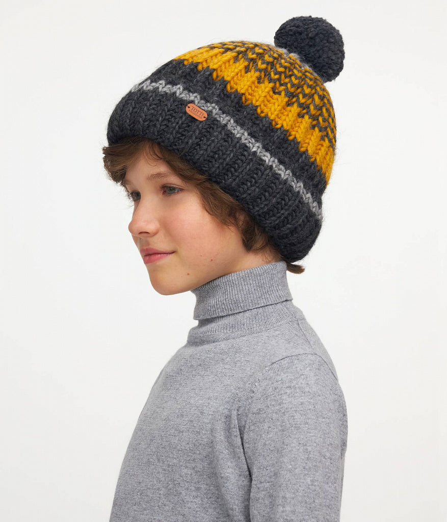 11049 Boys’ Knitted Winter Hat with Bold 3-Tone Stripes & Pom-Pom – Wool Blend | Sizes 54–56 | Ages 6–12 Years