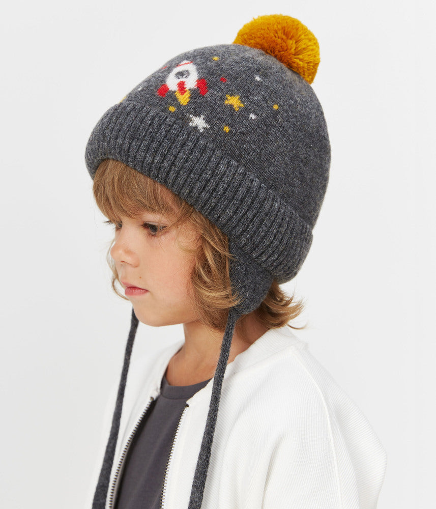11260 Boys’ Knitted Winter Hat with Pom-Pom & Earflaps – Rocket & Stars Design | Sizes 48–50 cm | 9–18 Months | Сashmere, Wool | 100% Cotton Lining